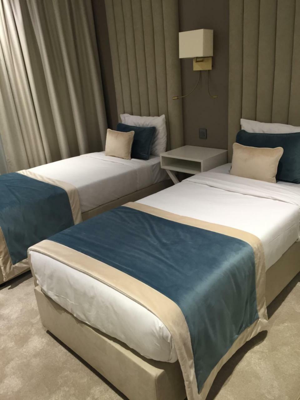 Hotel Les 3 Vallees Saran Bagian luar foto